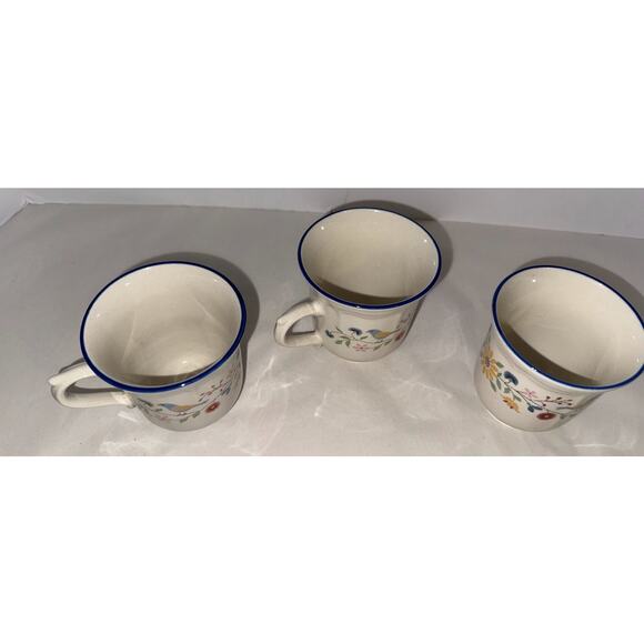 BrickOven Stoneware Heritage Mugs Bird & Floral Design (Set of 3) - Picture 3 of 5